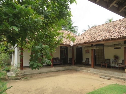 8 Bedroom Old Colonial House