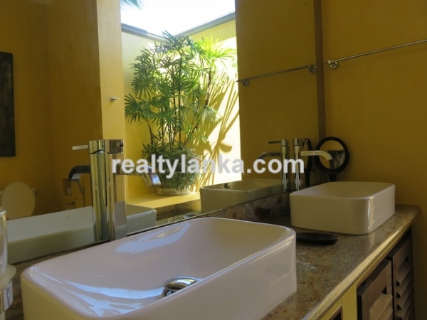 Eye Catching Villa facing Habaraduwa Beach