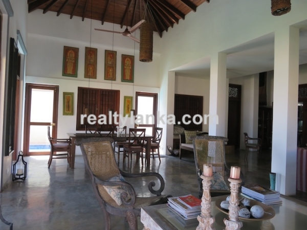 Eye Catching Villa facing Habaraduwa Beach