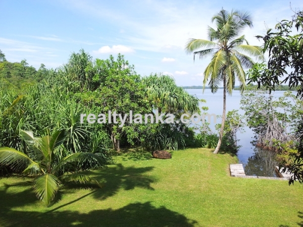 Lake View Viila