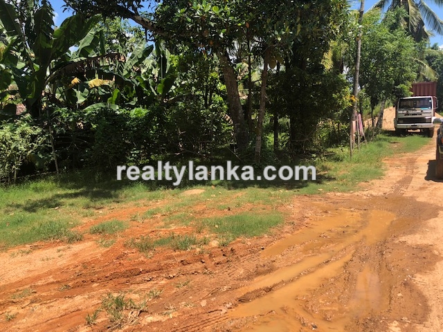 Property Facing The Galle-Matara Main Road